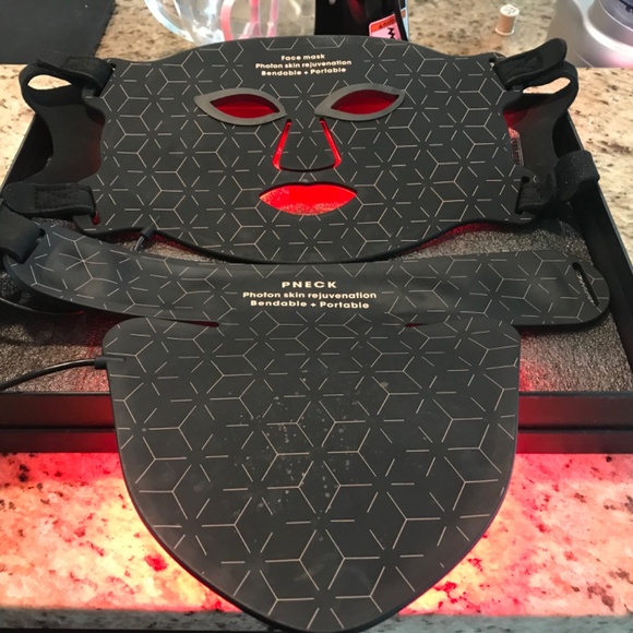 Face & Neck Red, Blue & Yellow lights $55 - Picture 12 of 16